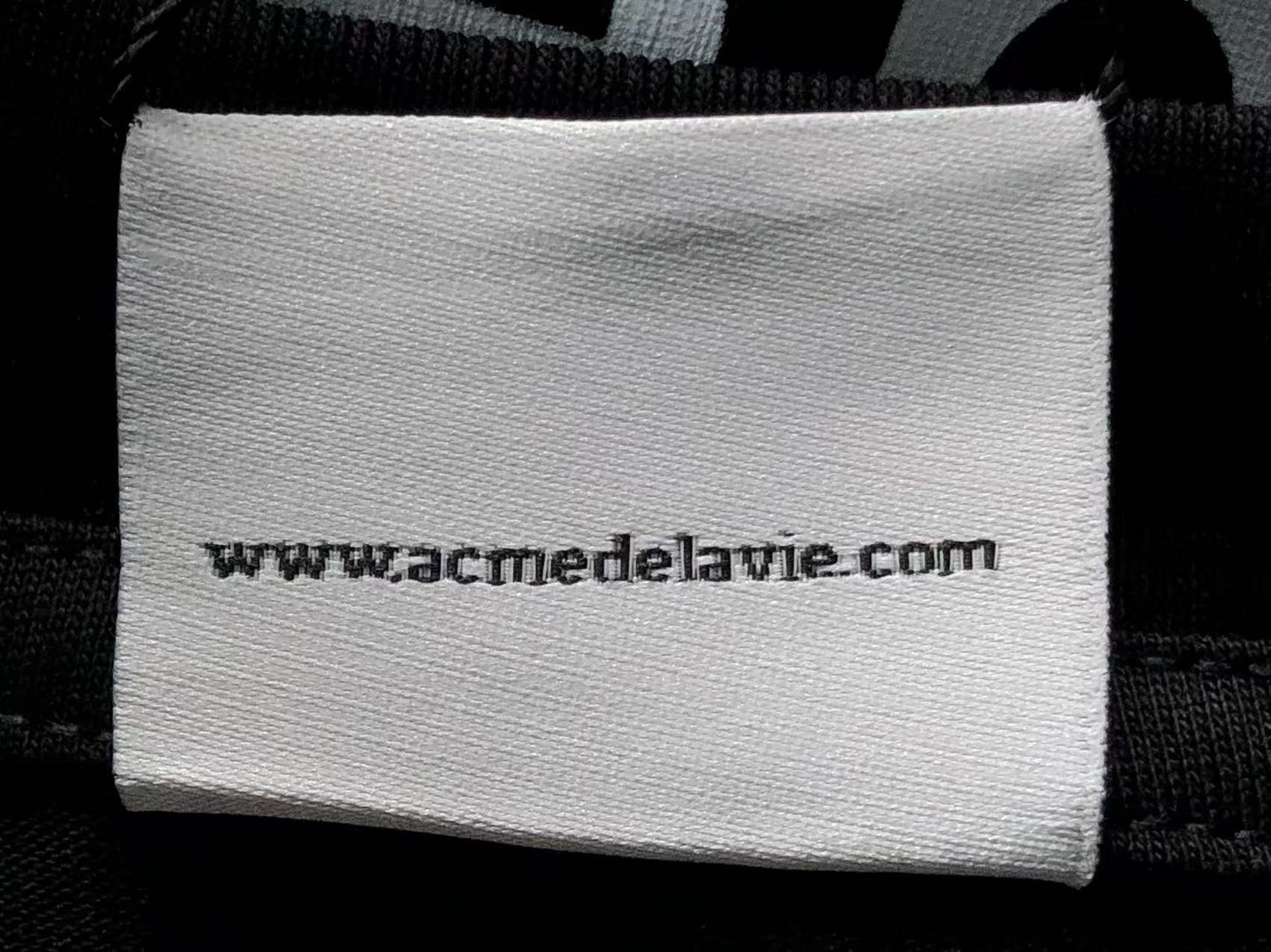 Camiseta ADLV Ribbon Graphic Tee
