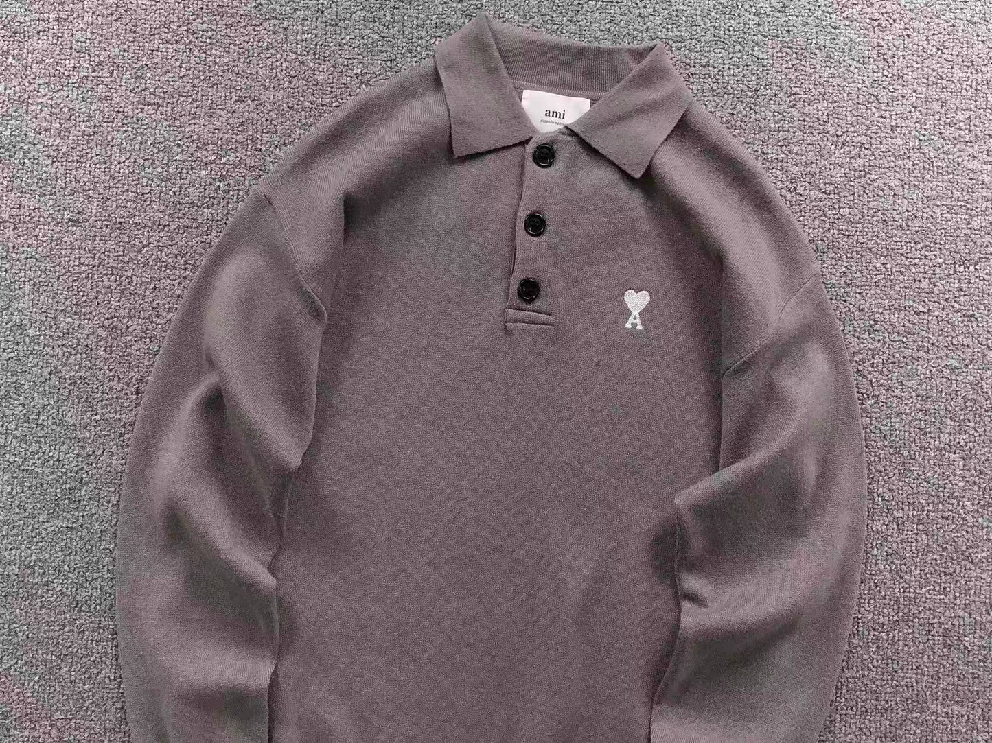 Suéter Polo AMI Paris Coração Minimal