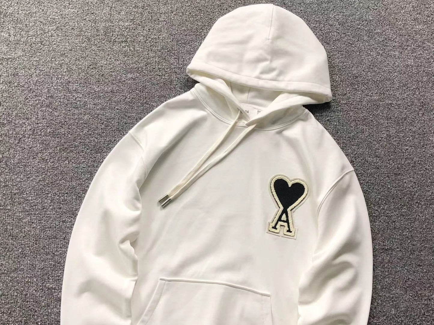 Moletom AMI Paris Ami de Cœur Hoodie Big Heart
