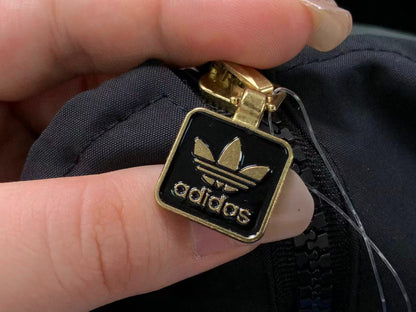 Jaqueta Adidas Oversized Archive Windbreaker