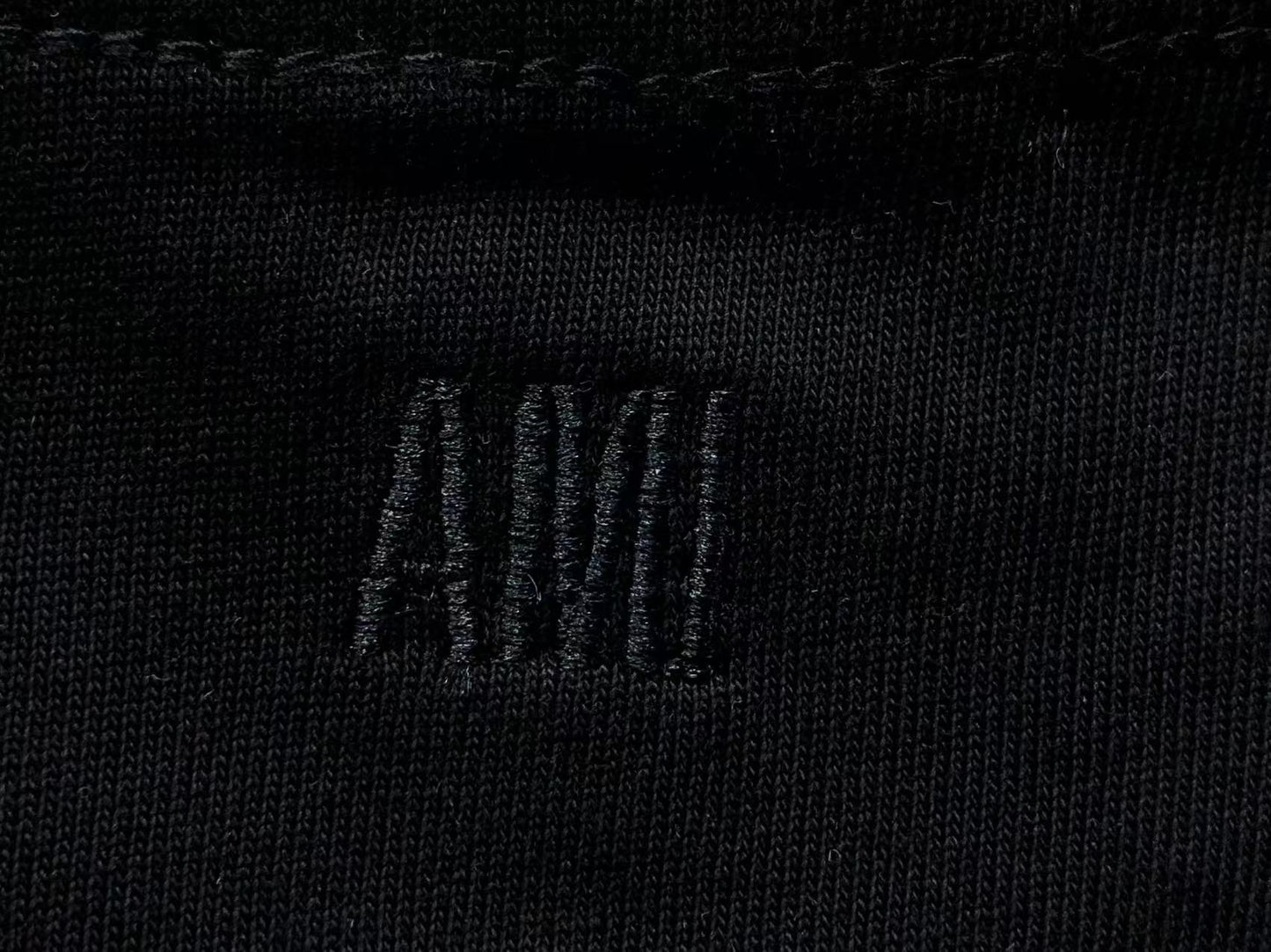 Camiseta AMI Paris Mini Heart Logo Contrast Tee