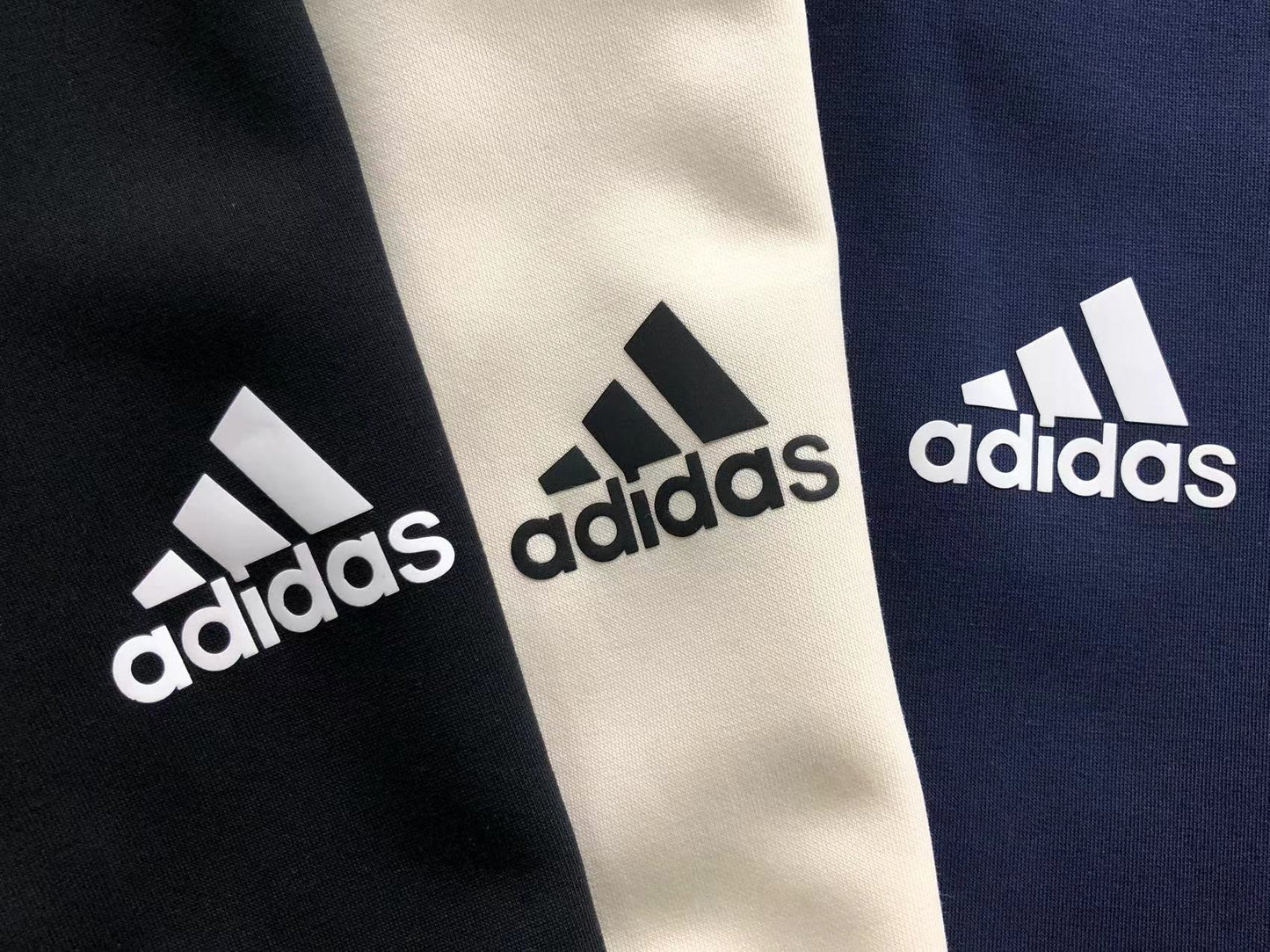 Conjunto Adidas Minimal Essential Hoodie