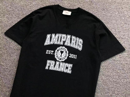 Camiseta AMI Paris Badge Varsity