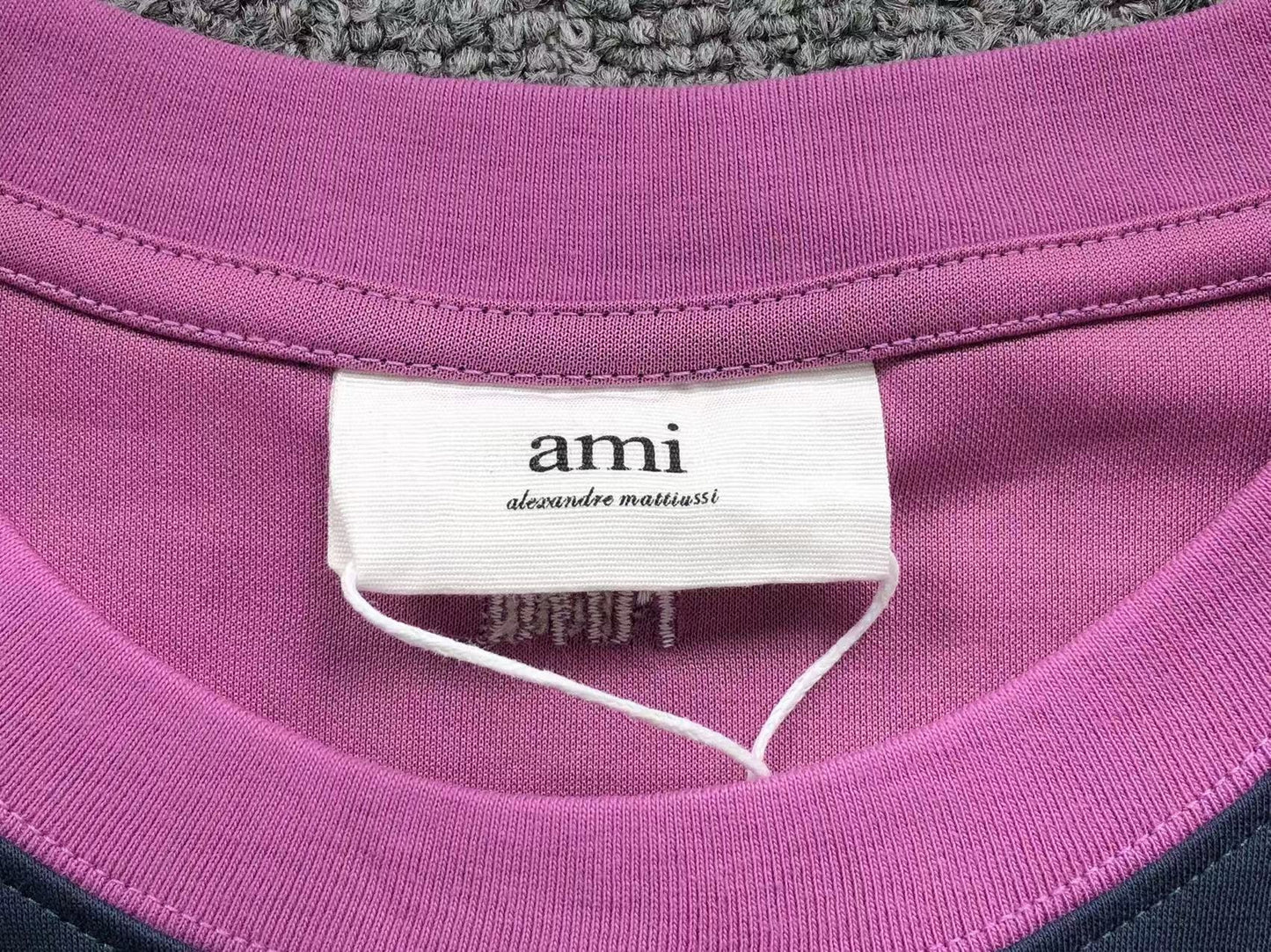 Camiseta AMI Paris Contrast Heart Ringer
