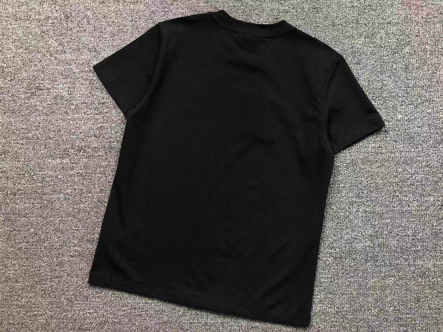 Camiseta AMI Paris Mini Heart Essential