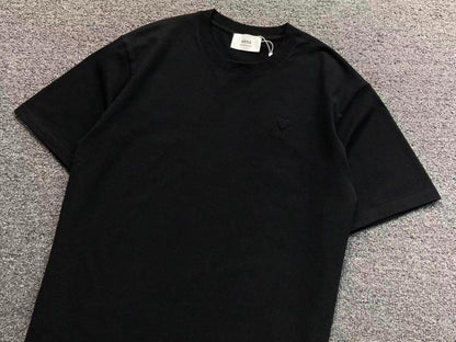 Camiseta AMI Paris Logo Coração Mini Bordado