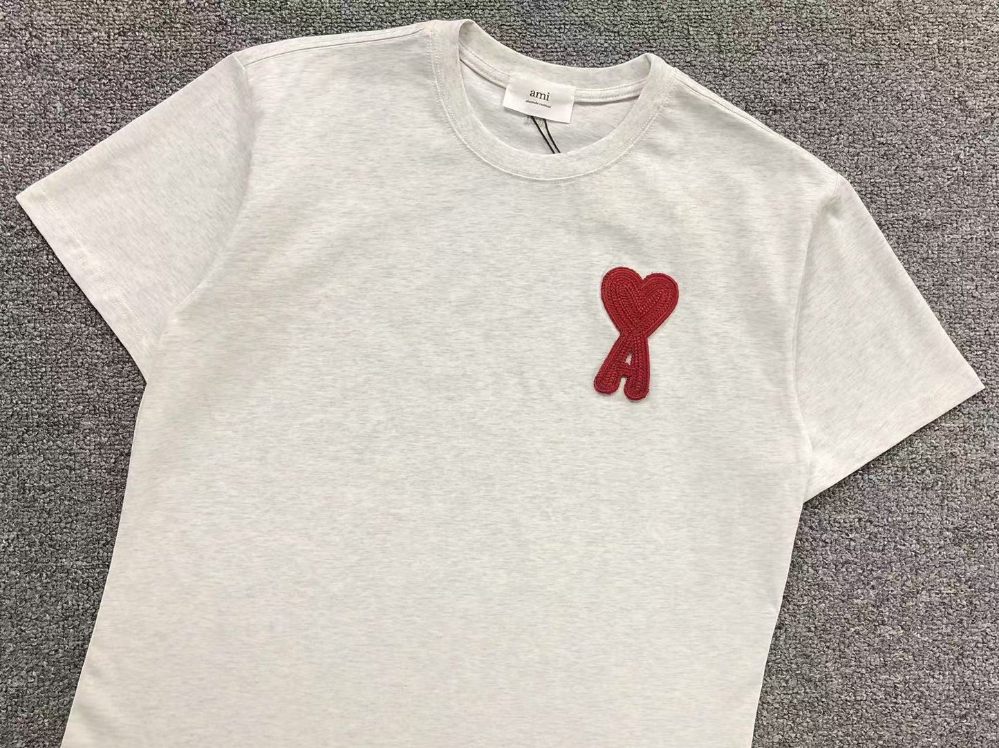 Camiseta AMI Paris Big Heart Patch Classic