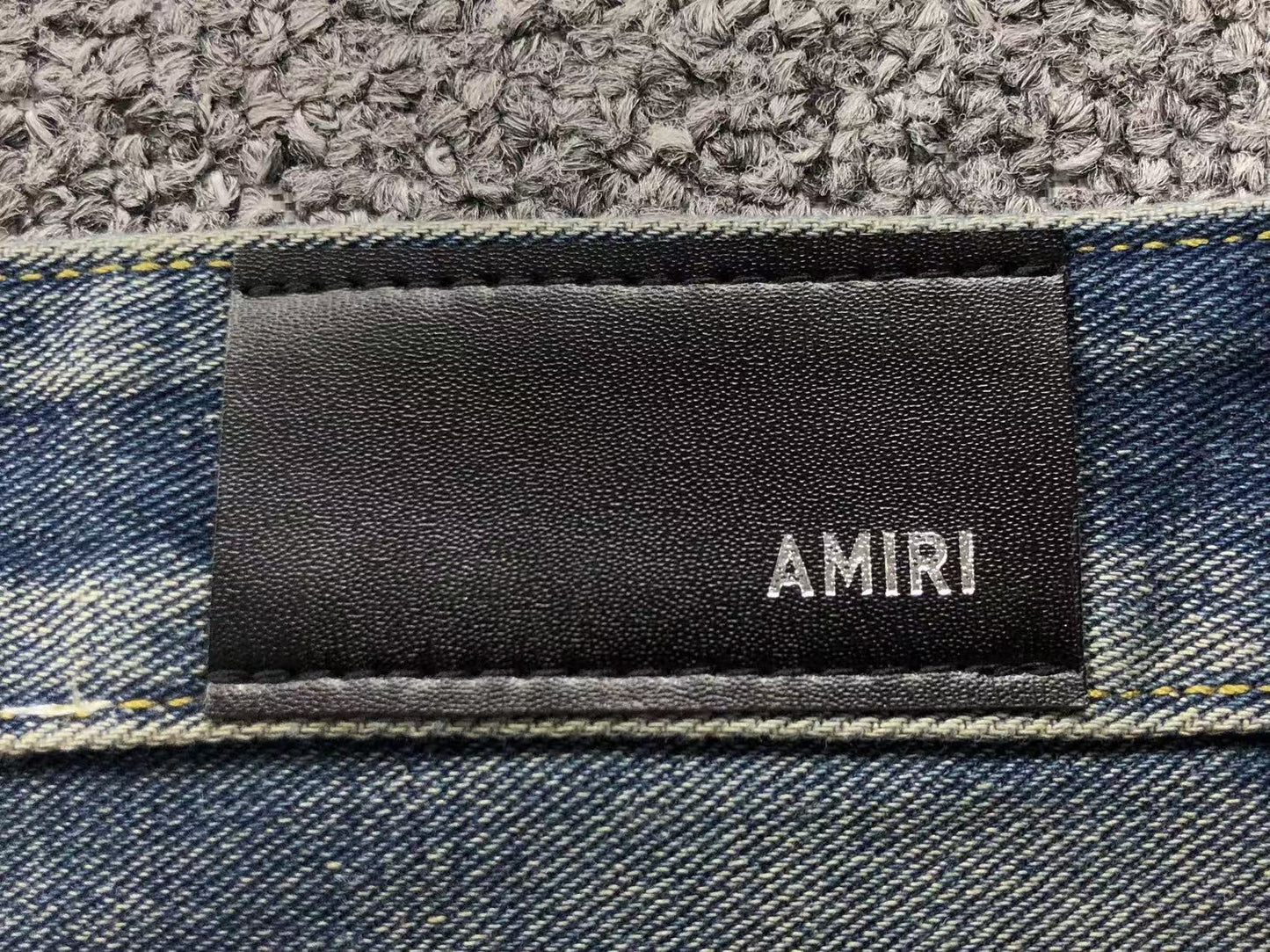 Calça AMIRI Gothic Patch Flared Trousers