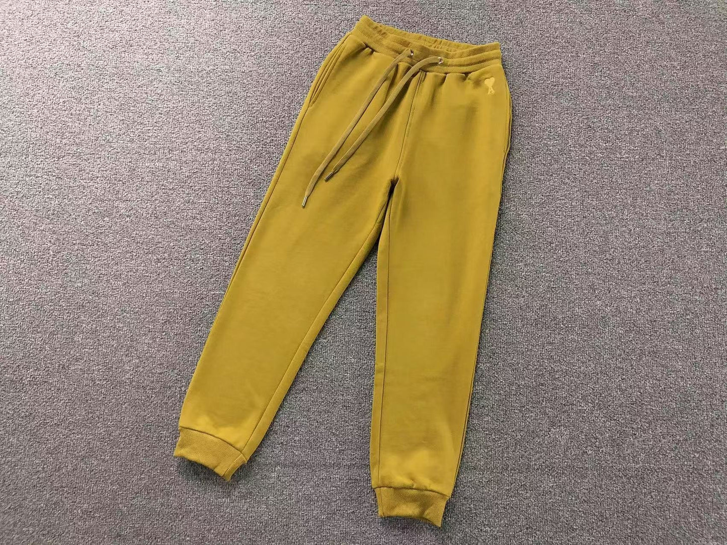 Calça Jogger AMI Paris Essential Moletom