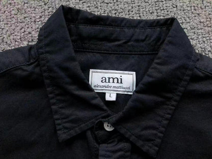 Camisa AMI Paris Logo Coração Bordado