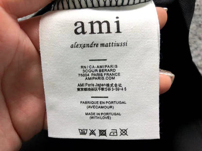 Camiseta AMI Paris Mini Heart Logo Minimal