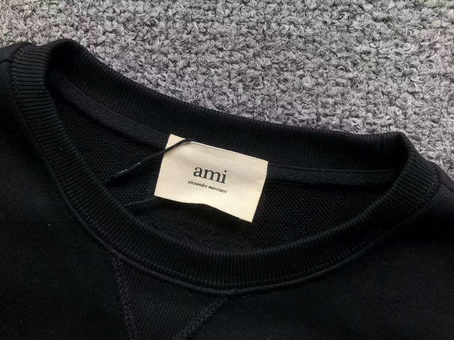 Moletom AMI Paris Crewneck Logo Ami de Cœur