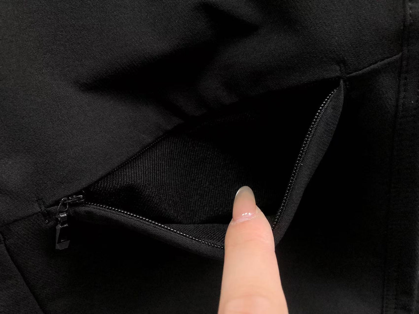 Calça elástica ALO moletom cargo