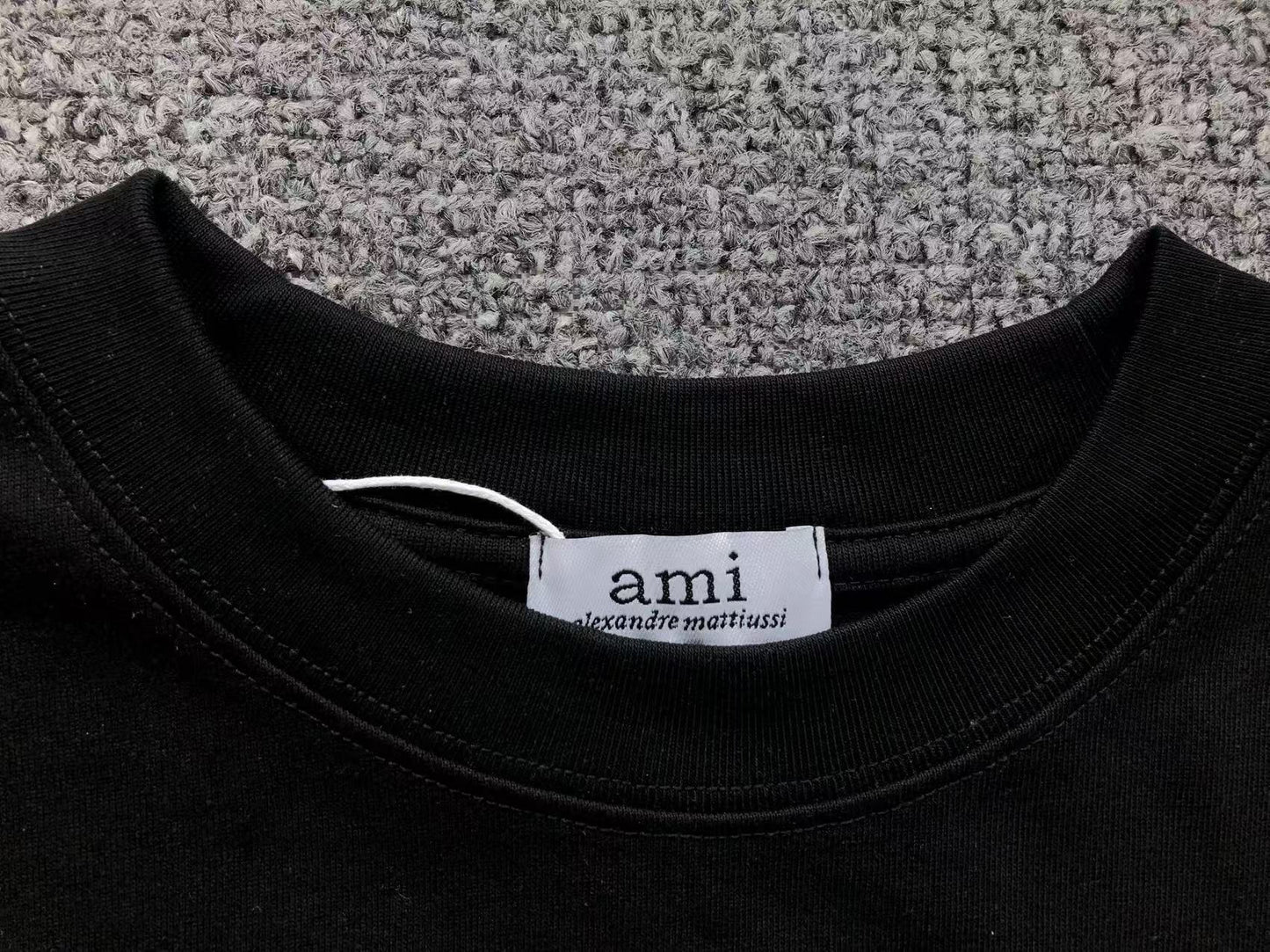 Camiseta AMI Paris Mini Heart Logo Classic
