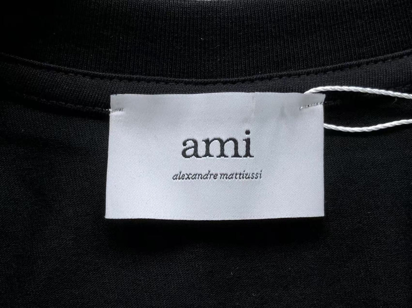 Camiseta AMI Paris Art Graphic Tee