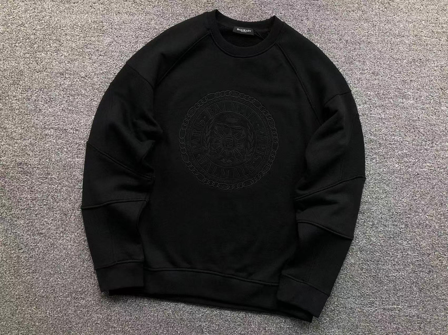 Conjunto Balmain Paris Medallion Sweat Set