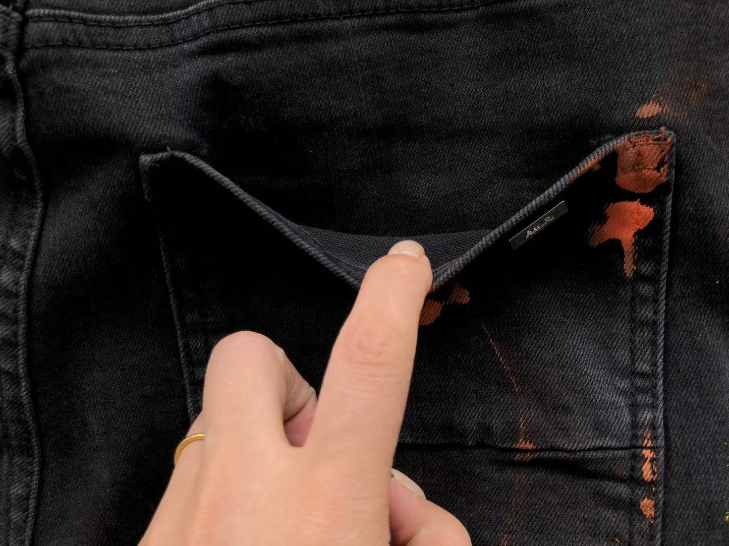 Calça AMIRI Logo Paint Splatter Black Denim