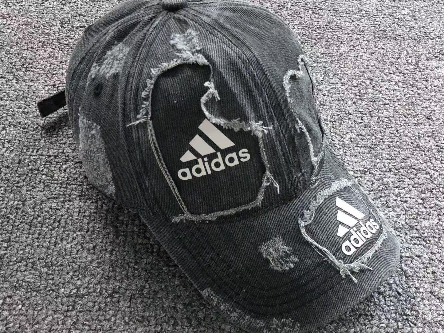 Boné adidas Distressed Archive