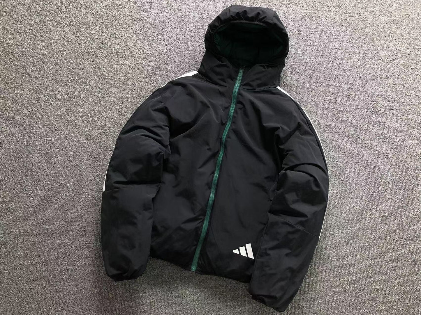 Jaqueta Puffer Reversible adidas Winter Flip