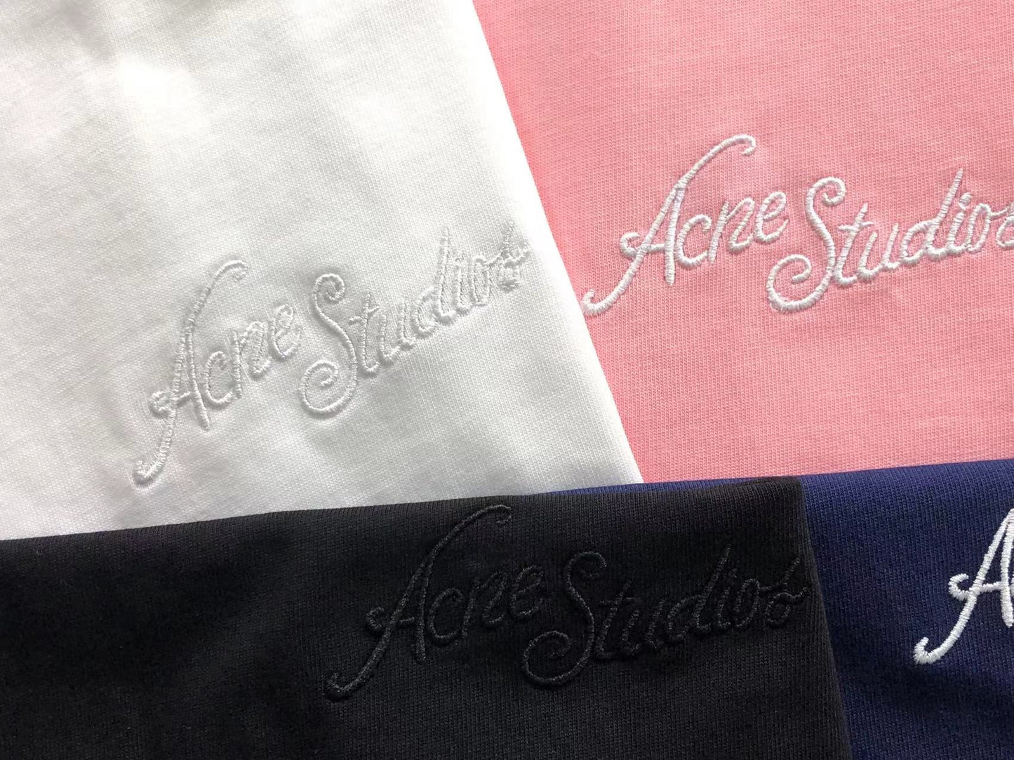 Camiseta Acne Studios Embroidered Script Logo