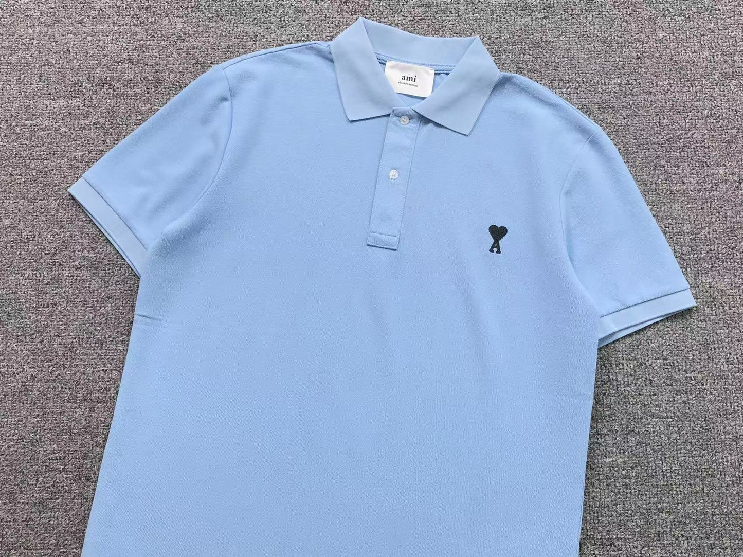 Camiseta Polo AMI Paris Piquet Logo Coração