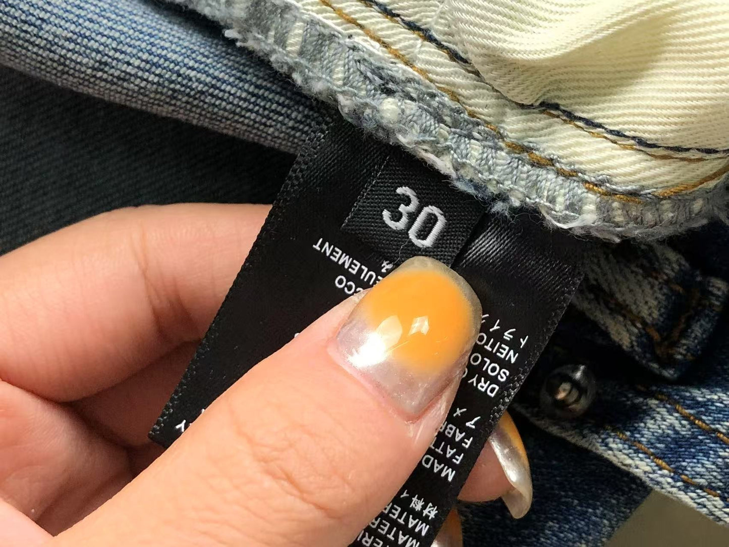 Calça AMIRI TR Ice Blue Distressed Denim
