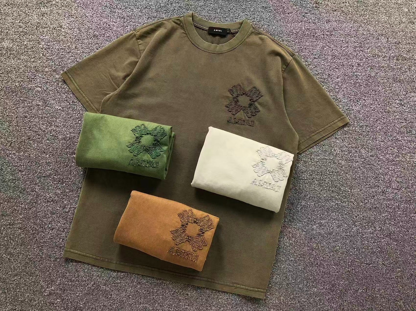 Camiseta AMIRI Cross Embossed Vintage