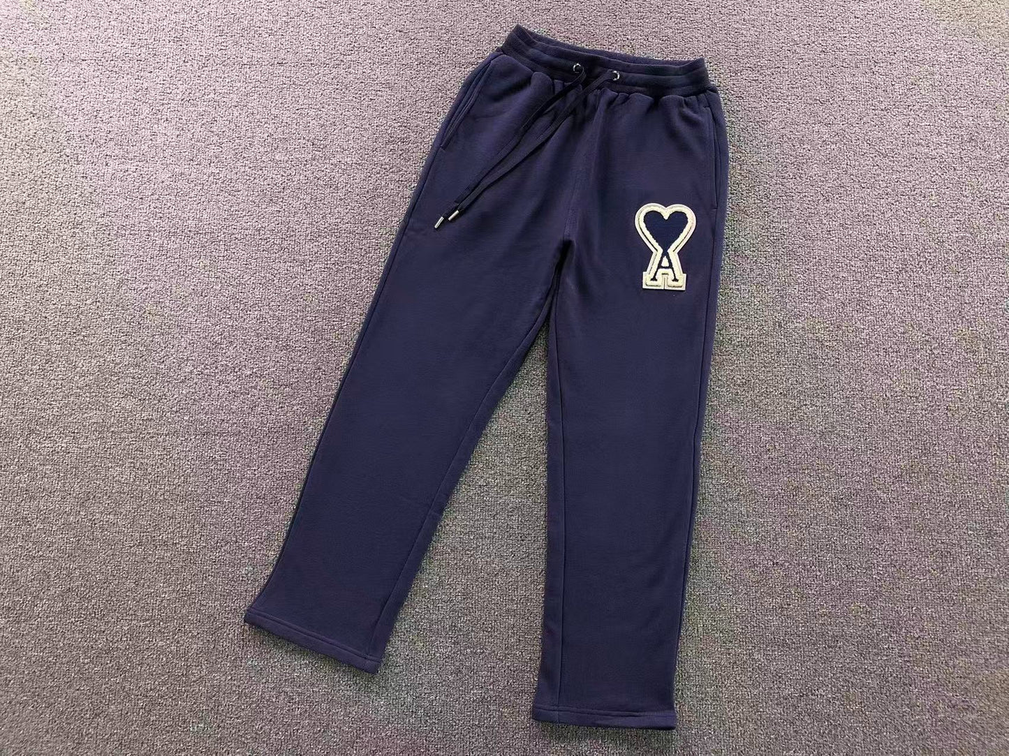 Calça Jogger AMI Paris Big Logo Heart Moletom