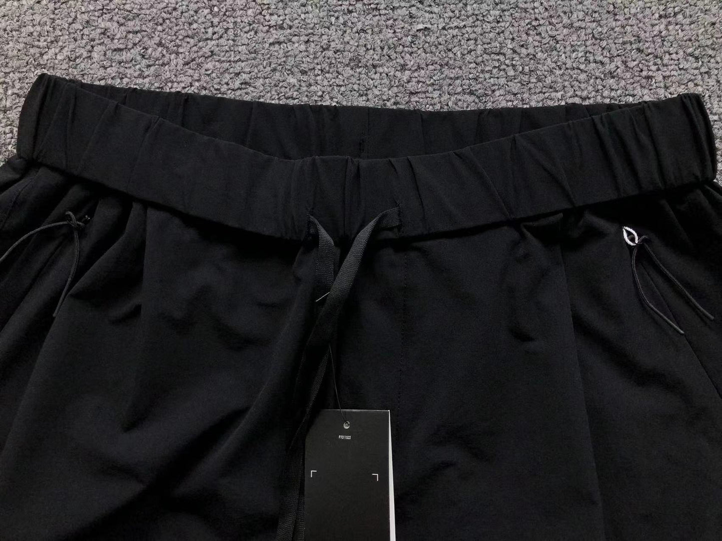 Calça Adidas Urban Utility Pants