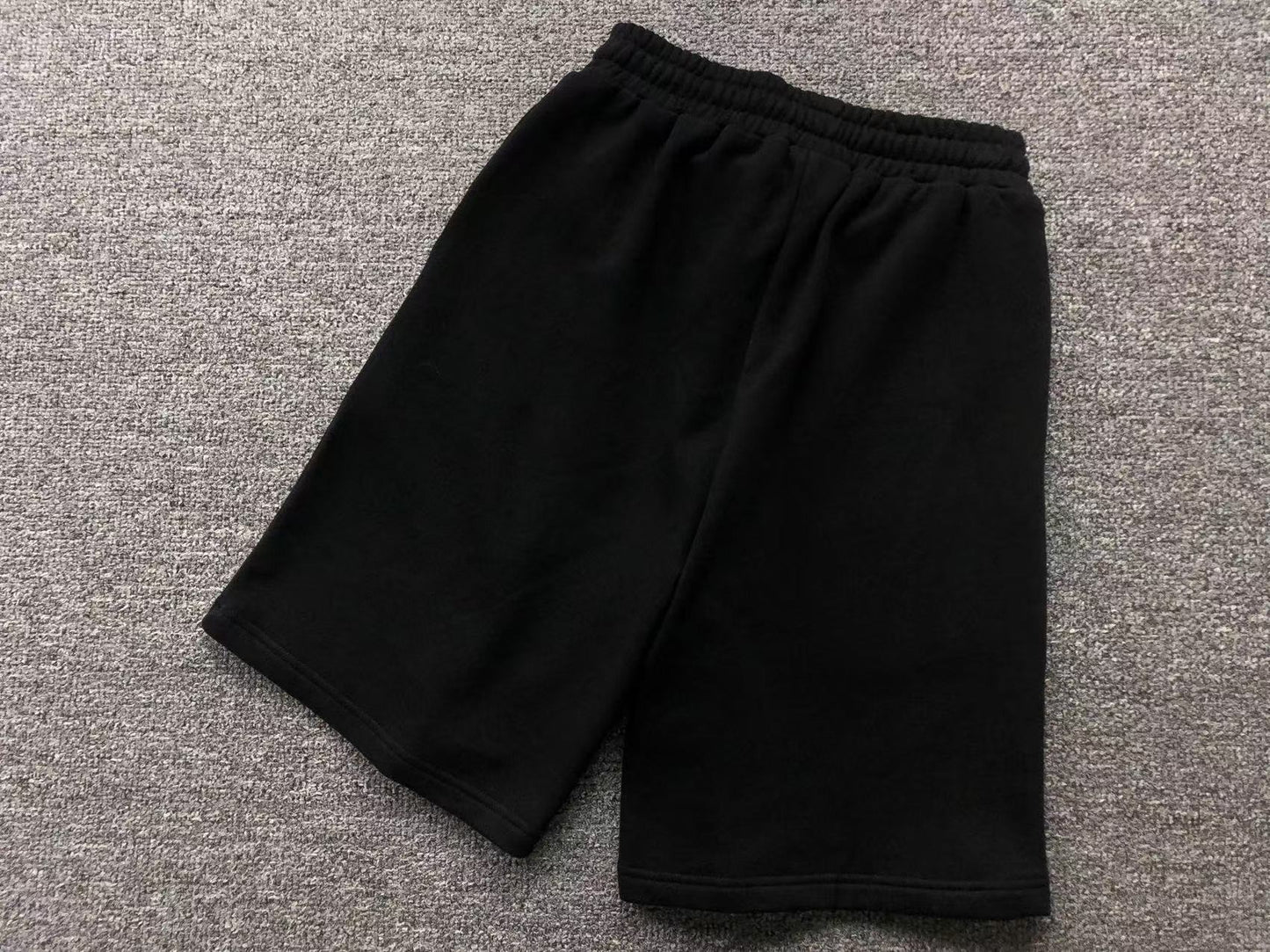 Short AMI Paris Big Heart Logo