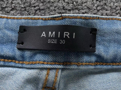 Calça AMIRI Logo Distressed Light Blue Denim