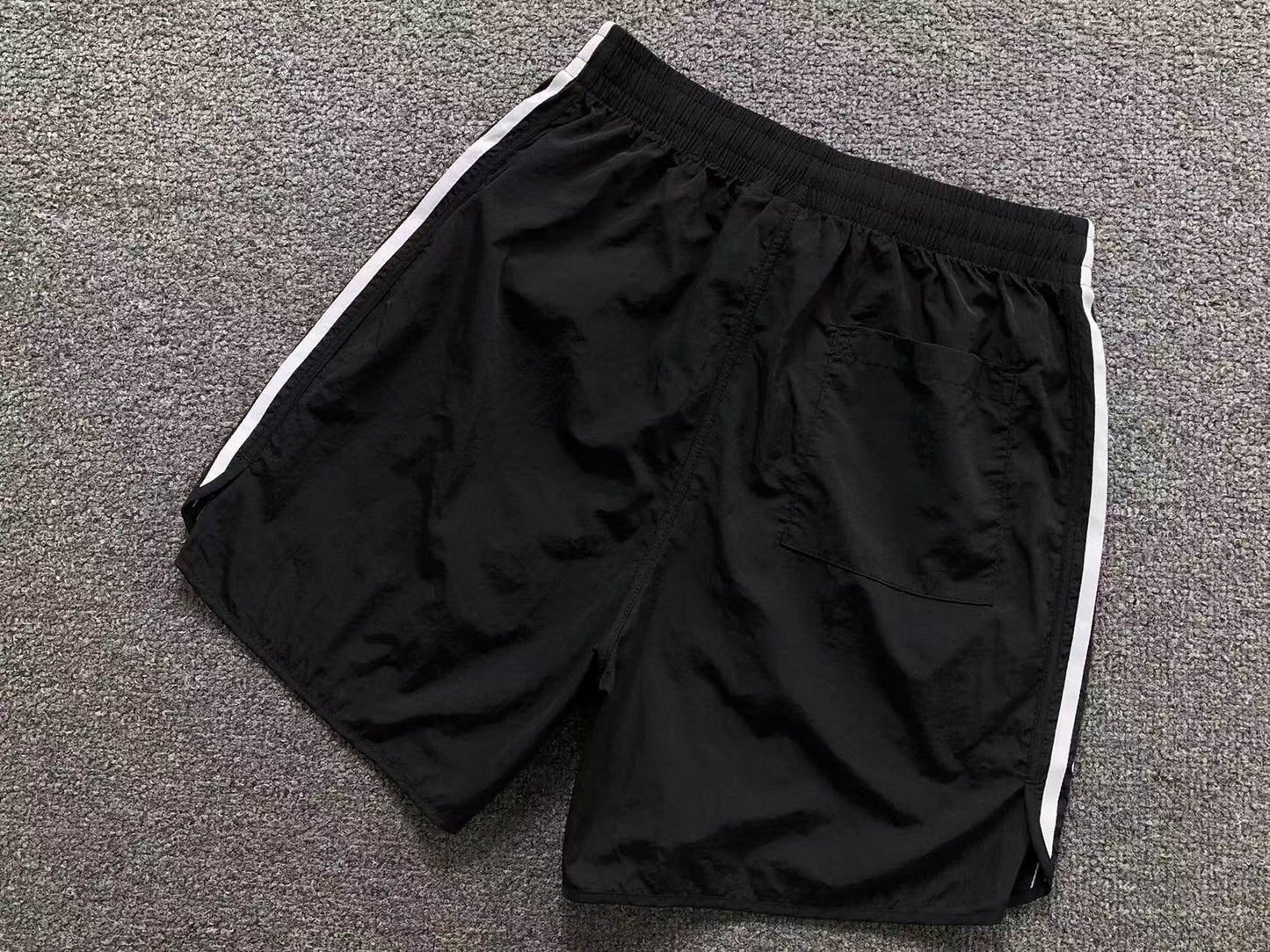 Short adidas Originals Lightweight Runner