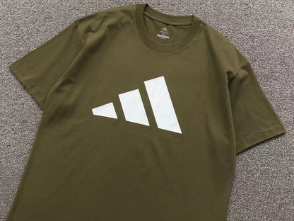 Camiseta Adidas Big Logo Essential