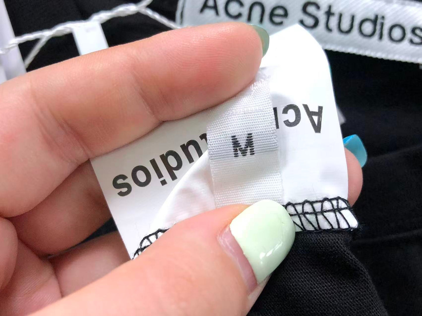 Camiseta Acne Studios Distressed Patch Tee
