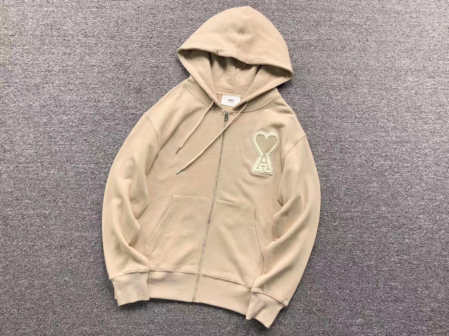 Moletom AMI Paris Ami de Cœur Hoodie Big Heart