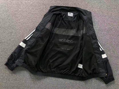 Jaqueta Adidas Oversized Archive Windbreaker