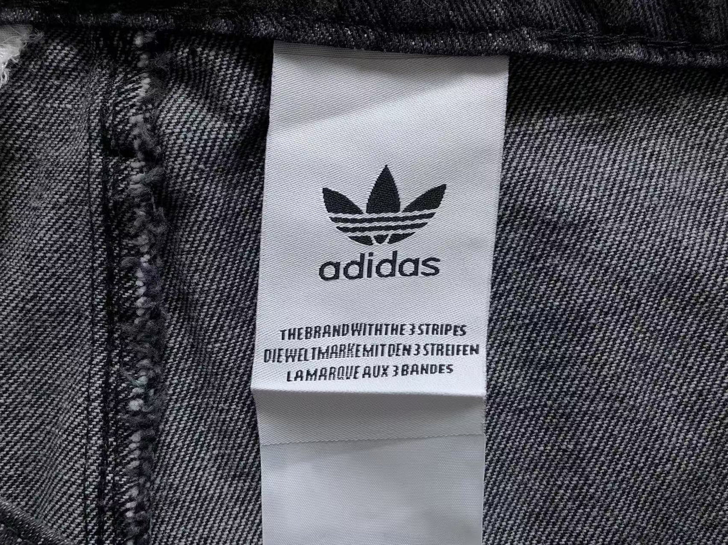 Calça Adidas Utility Cargo Denim 3-Stripes