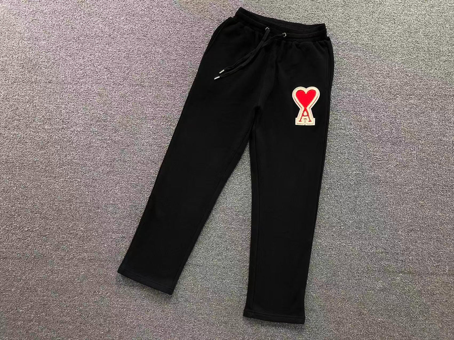 Calça Jogger AMI Paris Big Logo Heart Moletom