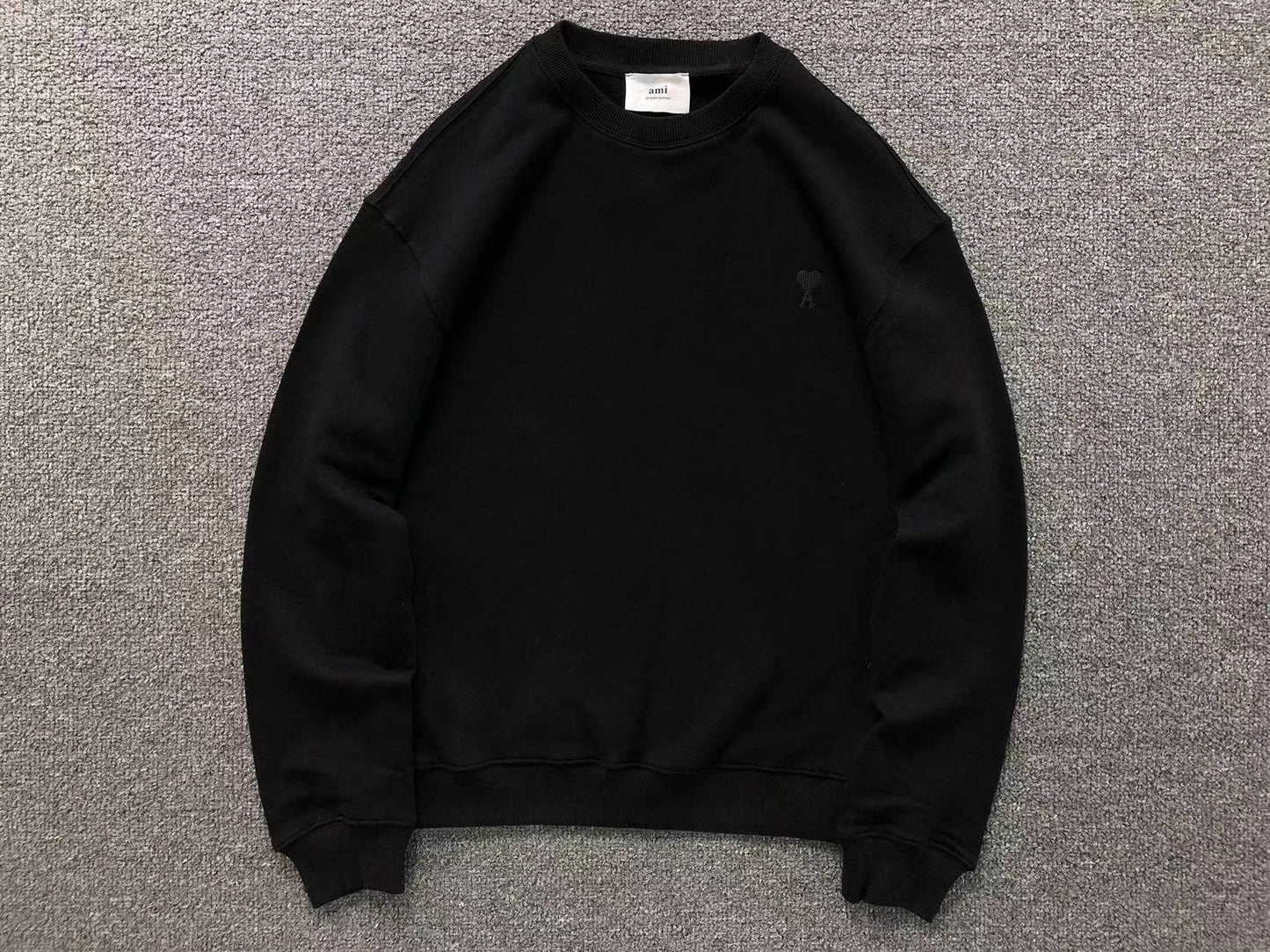 Moletom AMI Paris Crewneck Minimal Ami de Cœur