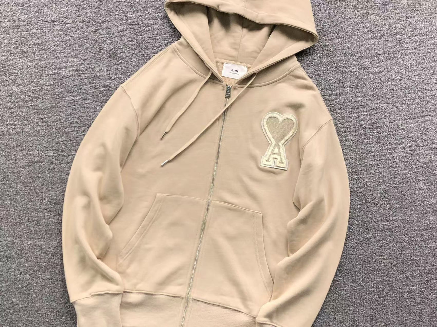Moletom AMI Paris Ami de Cœur Hoodie Big Heart