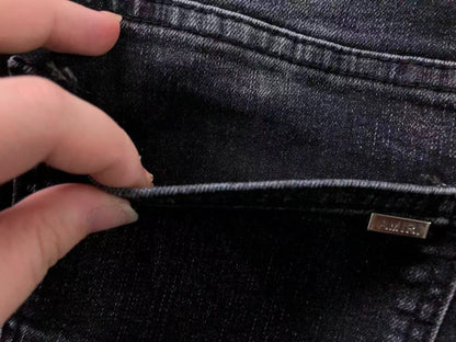 Calça AMIRI Tonal Logo Black Destroyed Denim