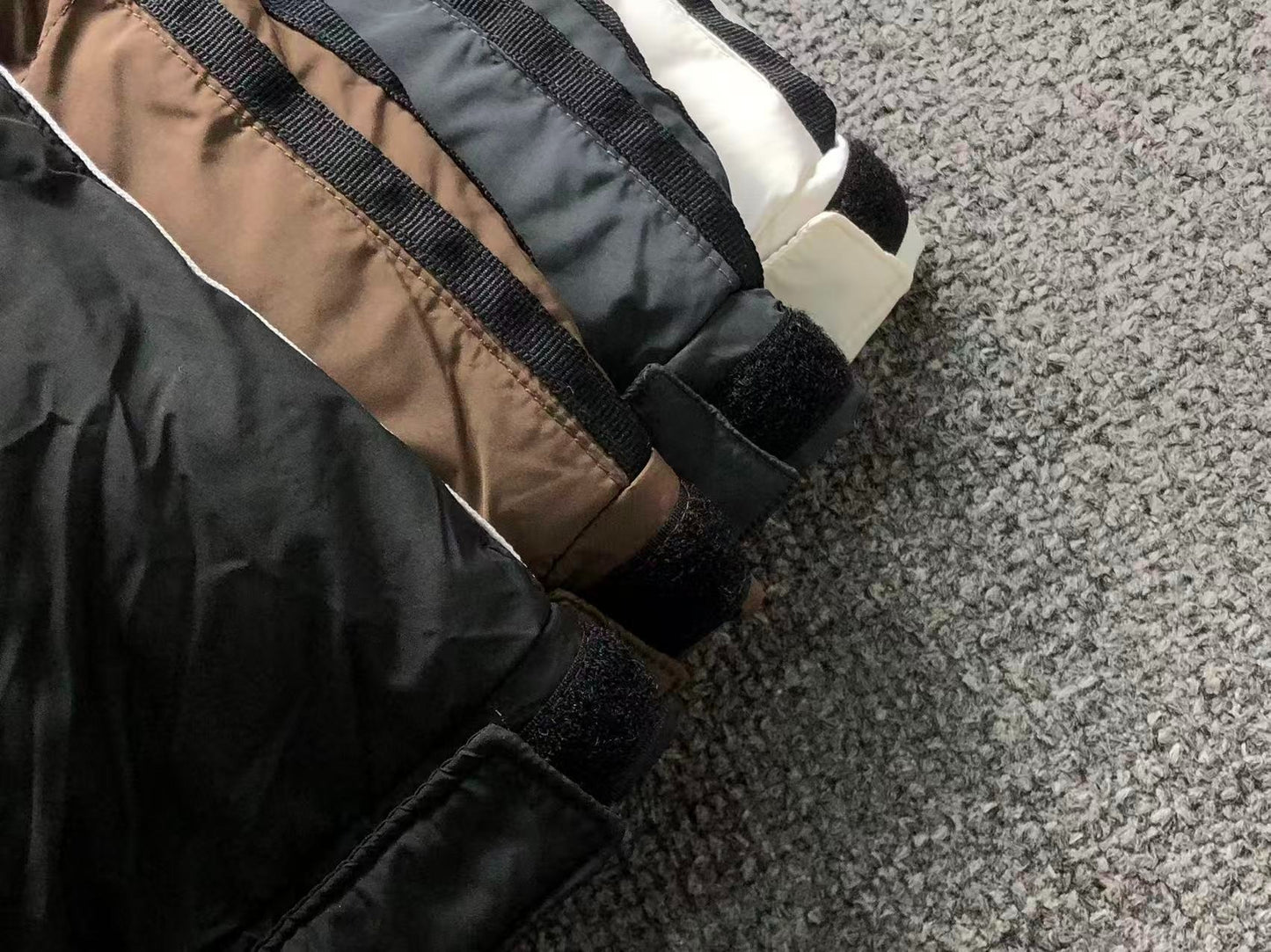 Jaqueta Puffer adidas Alpine Street