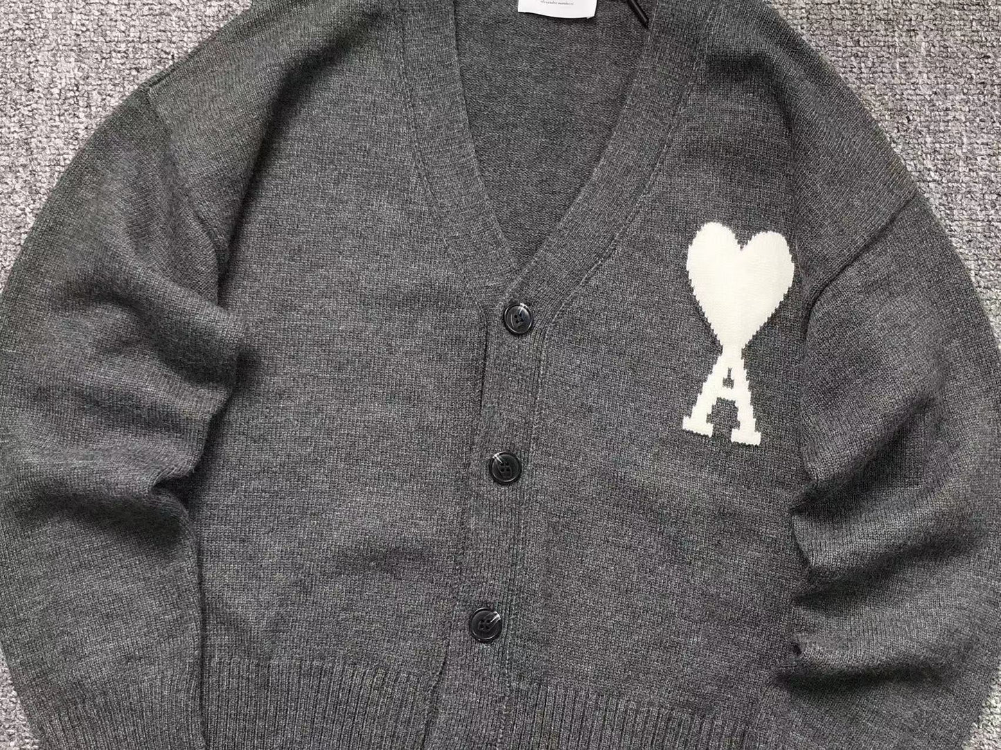 Suéter Cardigan AMI Paris