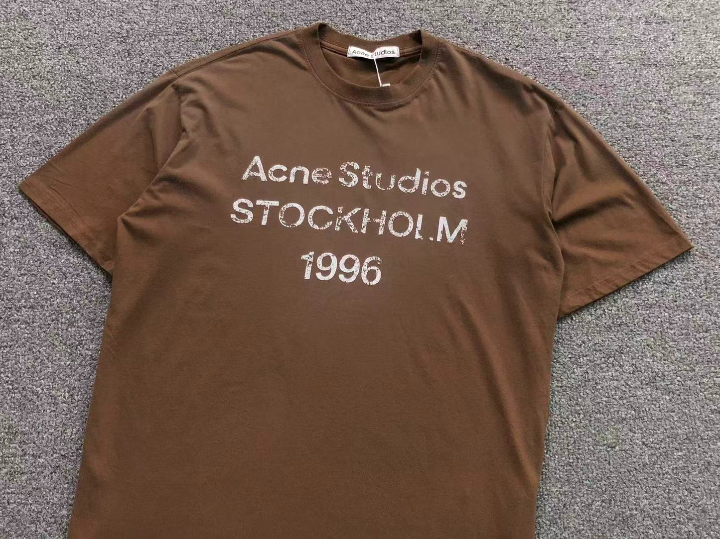 Camiseta Acne Studios Stockholm 1996 Vintage Logo