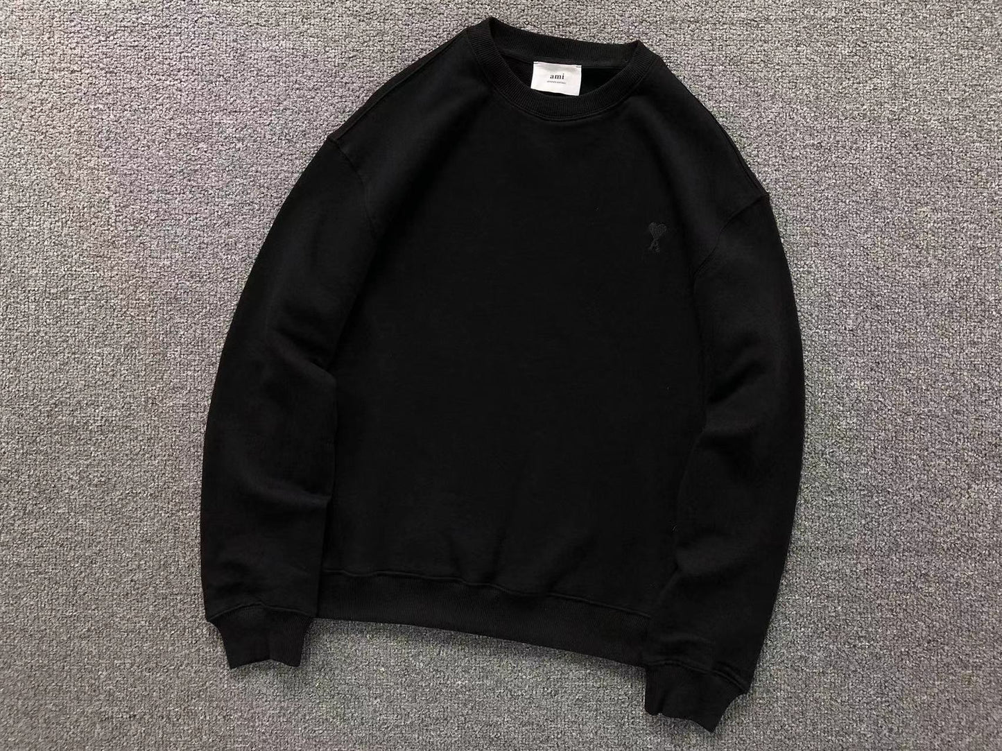 Moletom AMI Paris Crewneck Minimal Ami de Cœur