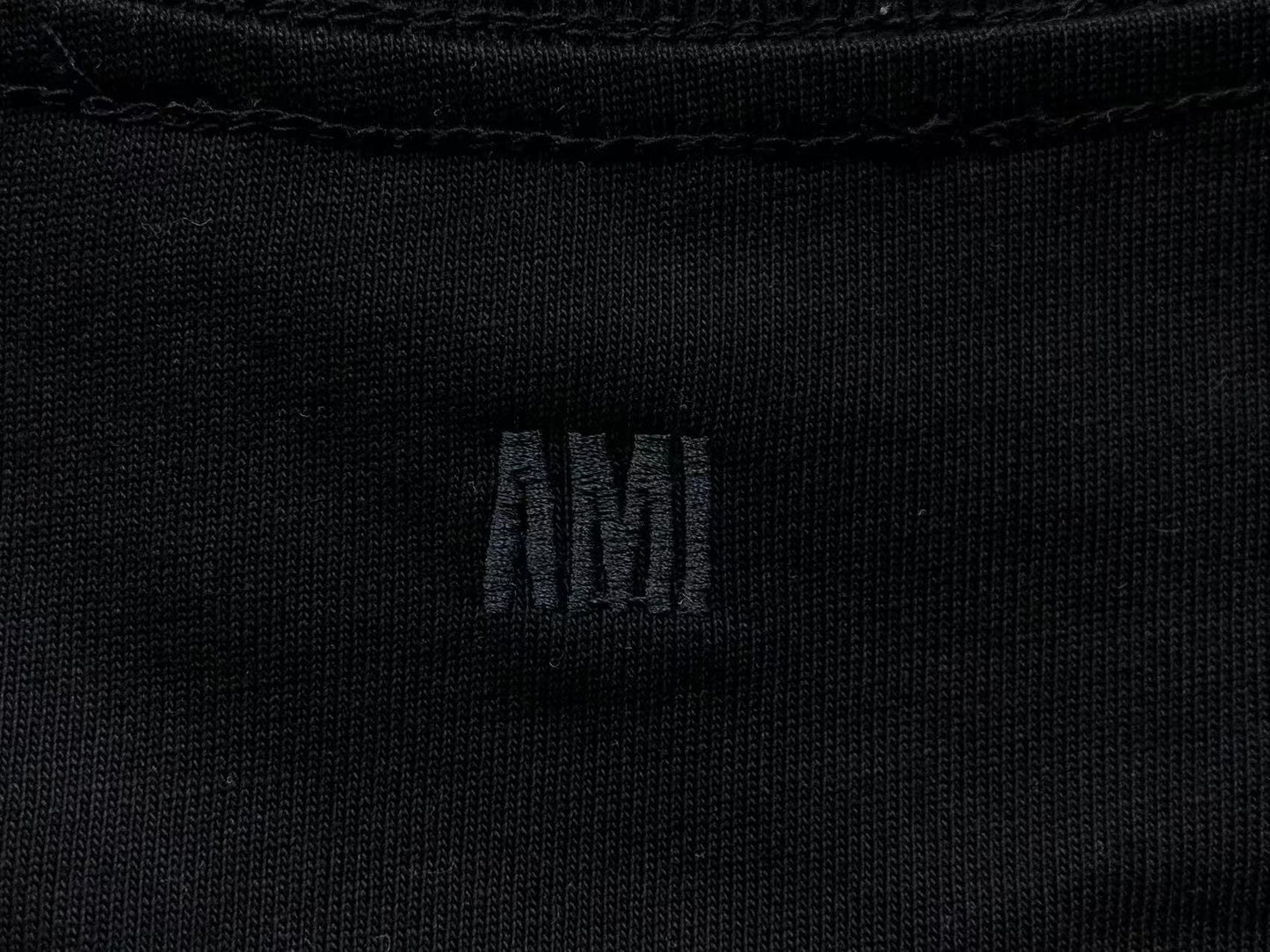 Camiseta AMI Paris Big Heart Embroidered