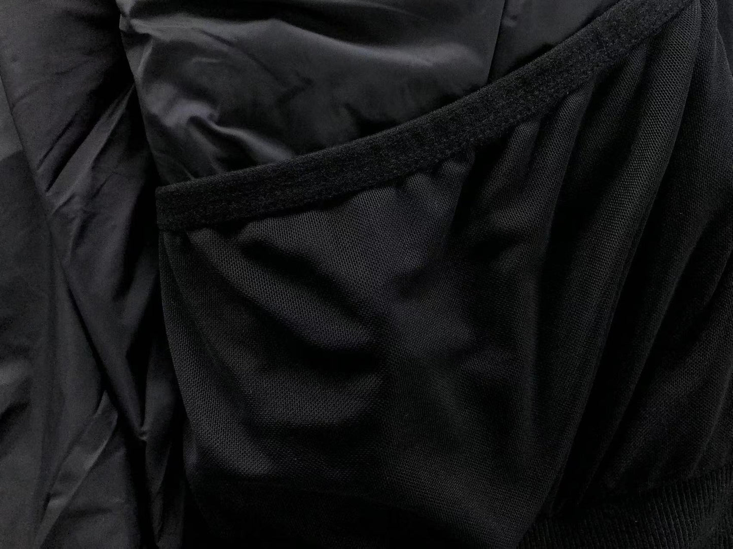 Jaqueta ALO puffer com capuz Feminino