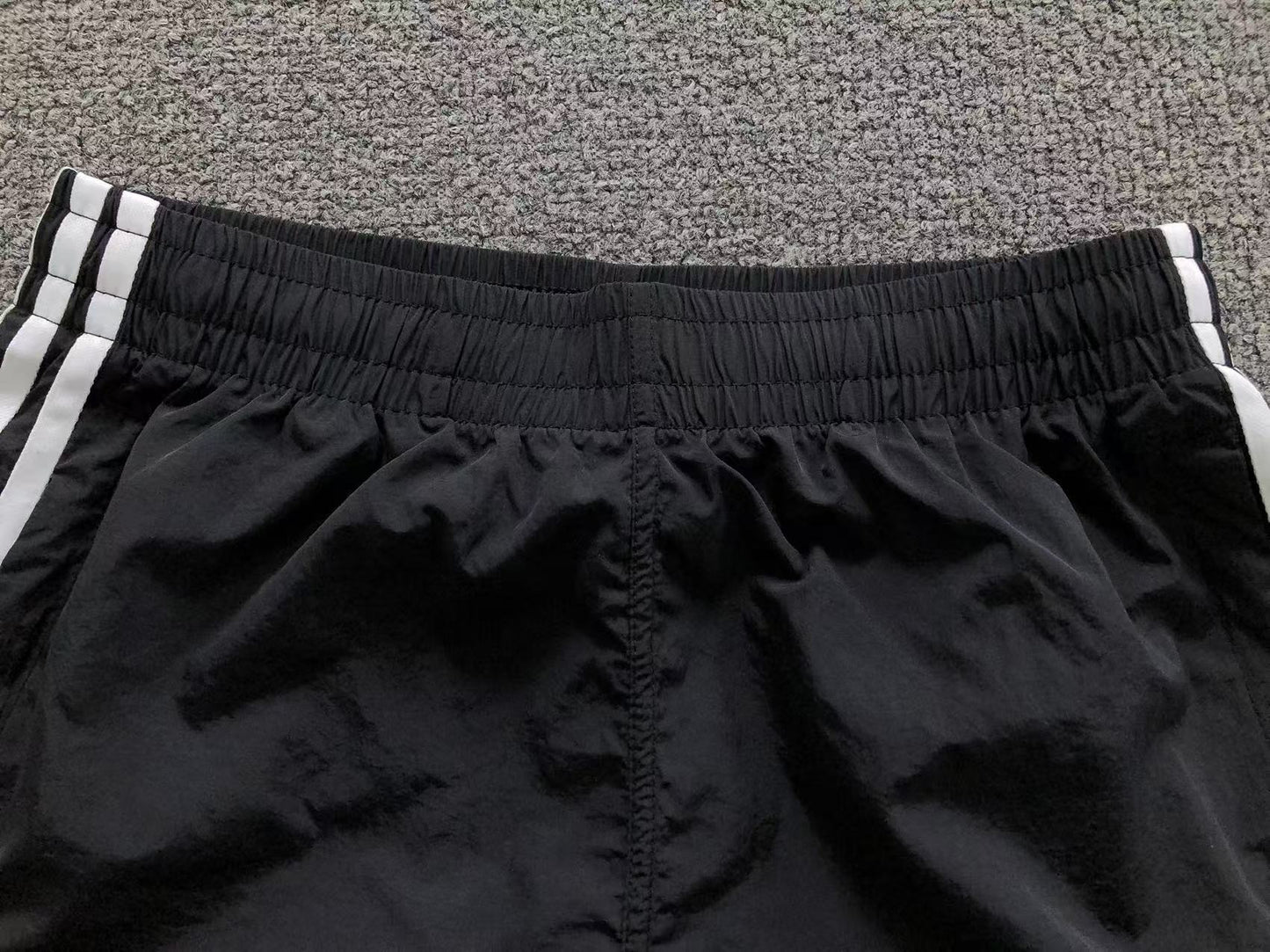 Short adidas Originals Lightweight Runner