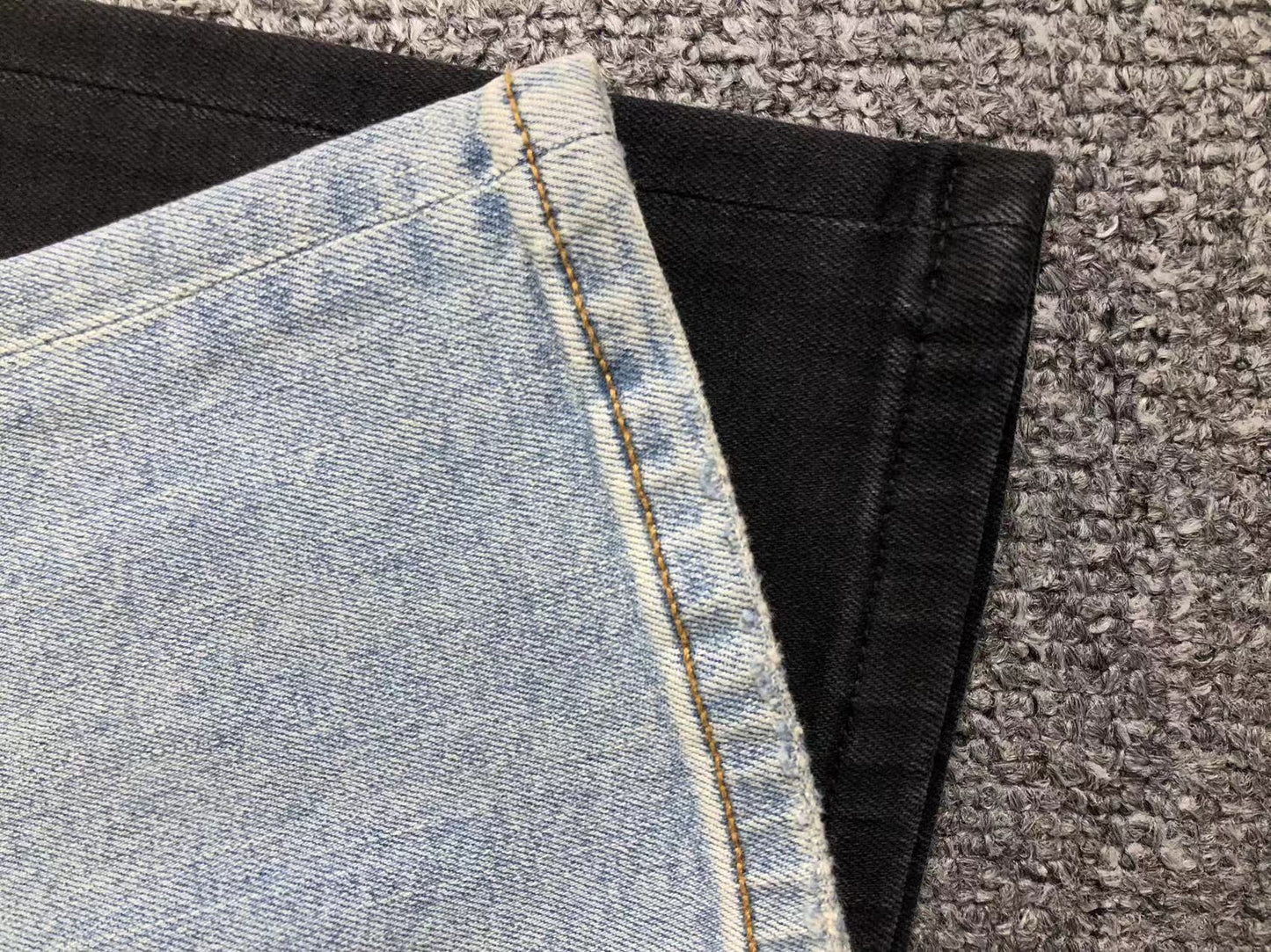 Calça AMIRI Paint Drip Light Wash