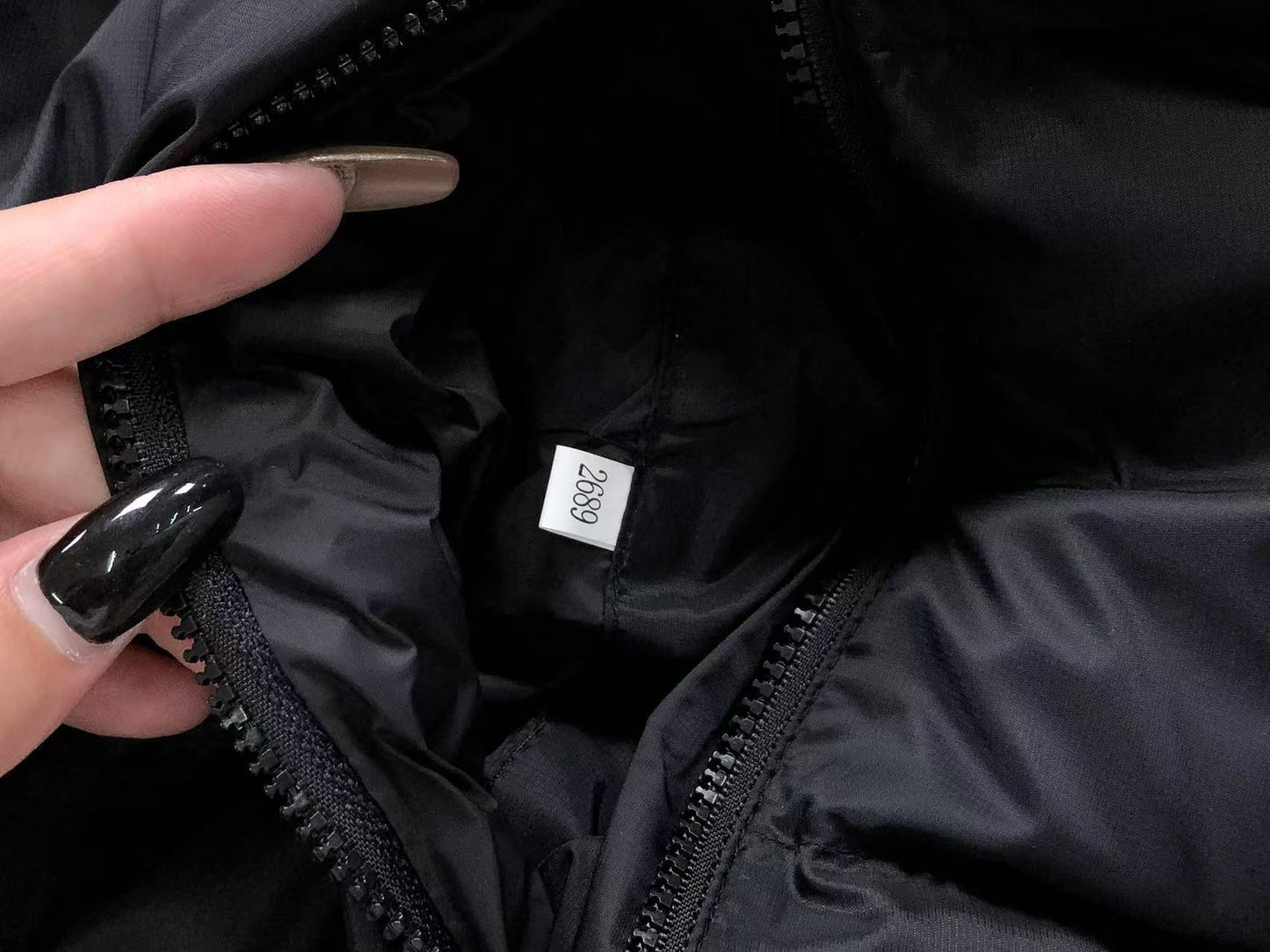 Jaqueta ALO puffer com capuz Feminino